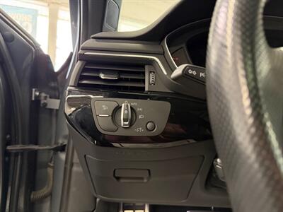 2018 Audi A4 2.0T quattro Premium Plus - Photo 16 - Grand Rapids, MI 49548
