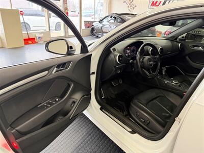 2017 Audi A3 Sportback e-tron 1.4T Prestige - Photo 13 - Grand Rapids, MI 49548