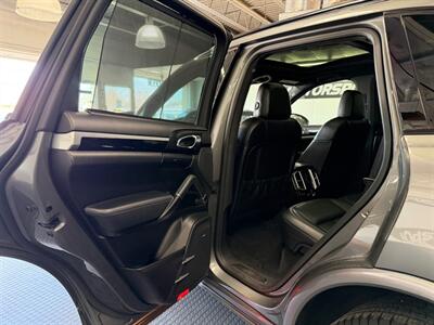 2017 Porsche Cayenne S   - Photo 59 - Grand Rapids, MI 49548