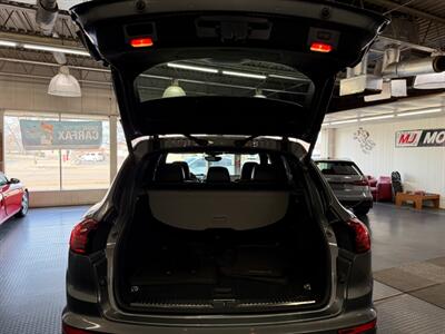 2017 Porsche Cayenne S   - Photo 58 - Grand Rapids, MI 49548