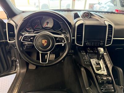 2017 Porsche Cayenne S   - Photo 30 - Grand Rapids, MI 49548