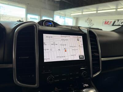 2017 Porsche Cayenne S   - Photo 44 - Grand Rapids, MI 49548