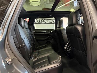 2017 Porsche Cayenne S   - Photo 56 - Grand Rapids, MI 49548