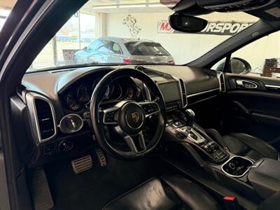 2017 Porsche Cayenne S   - Photo 24 - Grand Rapids, MI 49548
