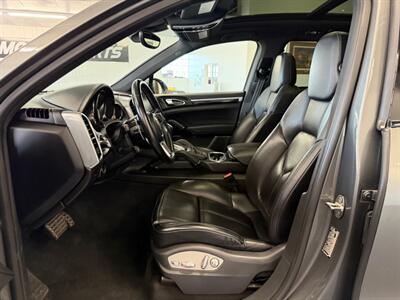 2017 Porsche Cayenne S   - Photo 26 - Grand Rapids, MI 49548