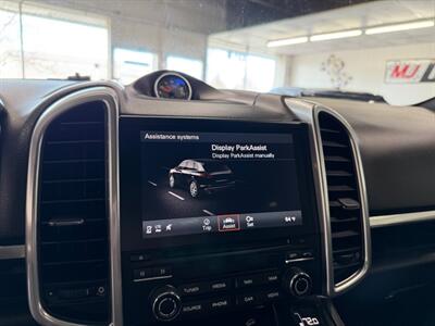 2017 Porsche Cayenne S   - Photo 41 - Grand Rapids, MI 49548