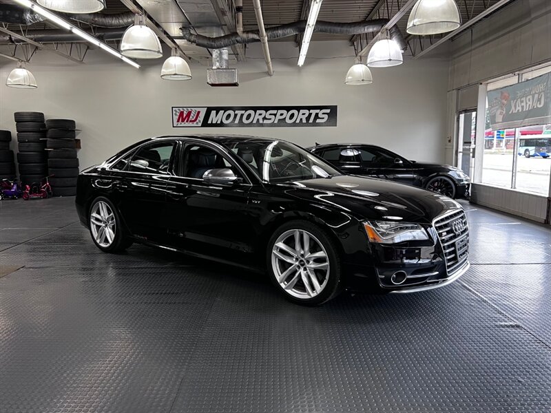 2014 Audi S8 4.0T quattro   - Photo 1 - Grand Rapids, MI 49548