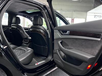 2014 Audi S8 4.0T quattro - Photo 37 - Grand Rapids, MI 49548