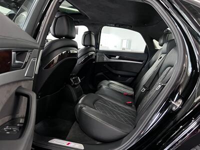 2014 Audi S8 4.0T quattro - Photo 41 - Grand Rapids, MI 49548