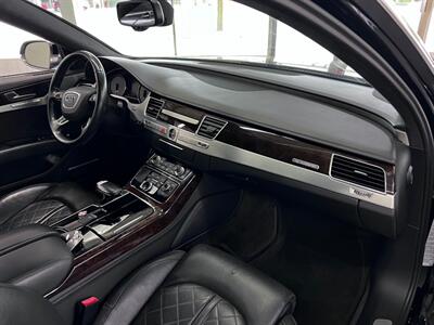 2014 Audi S8 4.0T quattro - Photo 34 - Grand Rapids, MI 49548