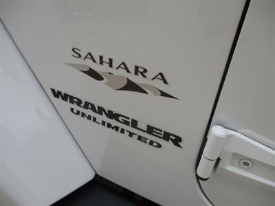 2017 Jeep Wrangler SAHARA   - Photo 7 - Santa Fe, TX 77510
