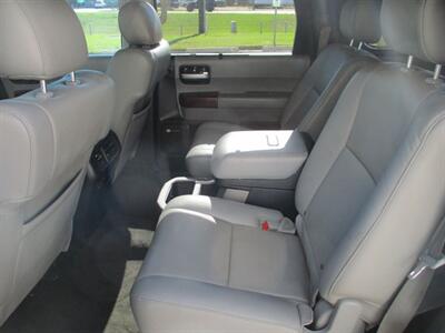 2014 Toyota Sequoia PLATINUM   - Photo 13 - Santa Fe, TX 77510