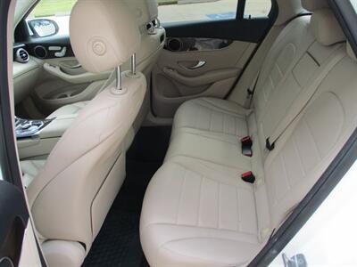 2019 Mercedes-Benz GLC 300   - Photo 13 - Santa Fe, TX 77510