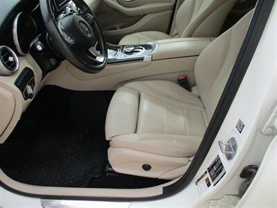 2019 Mercedes-Benz GLC 300   - Photo 7 - Santa Fe, TX 77510