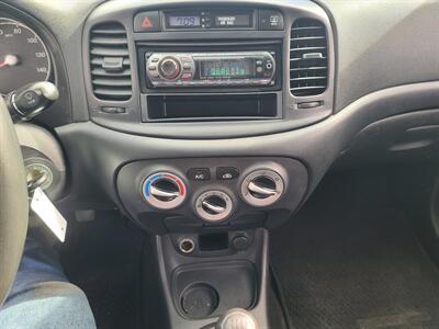 2011 Hyundai ACCENT GL   - Photo 10 - Boise, ID 83714