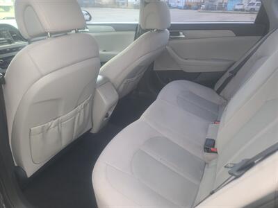 2015 Hyundai SONATA SE   - Photo 17 - Boise, ID 83714