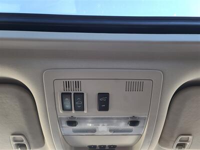 2010 Cadillac Escalade   - Photo 12 - Boise, ID 83714