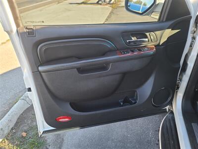 2010 Cadillac Escalade   - Photo 15 - Boise, ID 83714