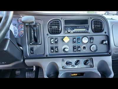 2017 Freightliner M2 106 CAB & CHASIS - Photo 7 - San Jacinto, CA 92583
