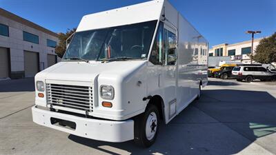 2017 Freightliner MT45 106  Walk-in Van (Step Van)