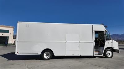 2017 Freightliner MT45 106 Walk-in Van (Step Van) - Photo 31 - San Jacinto, CA 92583