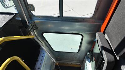2017 Freightliner MT45 106 Walk-in Van (Step Van) - Photo 17 - San Jacinto, CA 92583