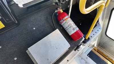 2017 Freightliner MT45 106 Walk-in Van (Step Van) - Photo 10 - San Jacinto, CA 92583