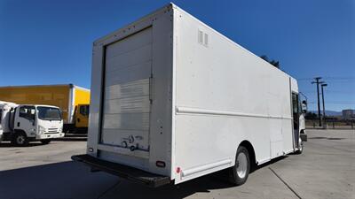 2017 Freightliner MT45 106 Walk-in Van (Step Van) - Photo 30 - San Jacinto, CA 92583