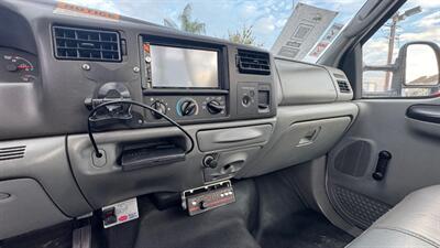 2003 Ford F550 Super Duty Regular Cab & Chassis 141 " W.B. 2D  BUCKET/BOOM - Photo 3 - San Jacinto, CA 92583
