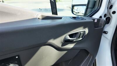 2020 Ford Transit 250 12FT SAG 9,070 GVW - Photo 13 - San Jacinto, CA 92583