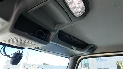 2021 International MV607 106  26 ft BOX TRUCK - Photo 4 - San Jacinto, CA 92583