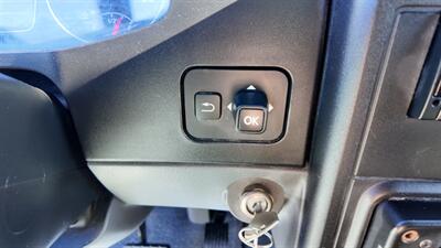 2021 International MV607 106  26 ft BOX TRUCK - Photo 10 - San Jacinto, CA 92583