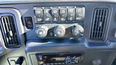 2021 International MV607 106  26 ft BOX TRUCK - Photo 9 - San Jacinto, CA 92583