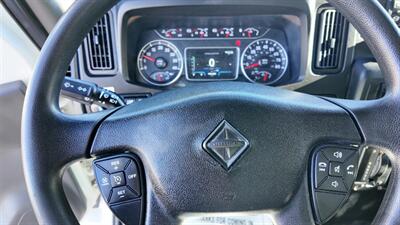 2021 International MV607 106  26 ft BOX TRUCK - Photo 11 - San Jacinto, CA 92583