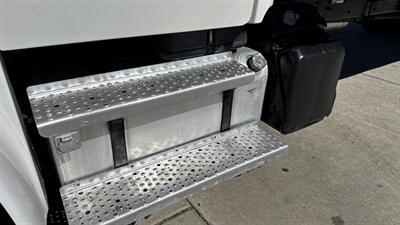 2013 Freightliner M2  103 24 ft BOX TRUCK - Photo 14 - San Jacinto, CA 92583