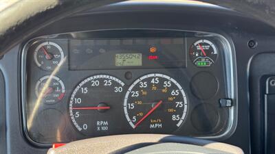 2013 Freightliner M2  103 24 ft BOX TRUCK - Photo 4 - San Jacinto, CA 92583