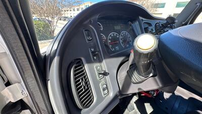 2013 Freightliner M2  103 24 ft BOX TRUCK - Photo 9 - San Jacinto, CA 92583