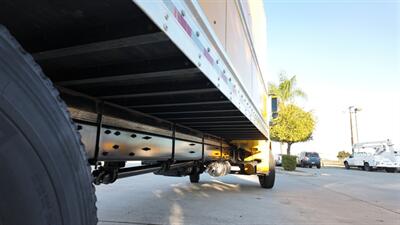 2020 Freightliner M2 106 26 ft BOX TRUCK - Photo 25 - San Jacinto, CA 92583