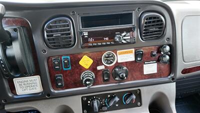 2020 Freightliner M2 106 26 ft BOX TRUCK - Photo 6 - San Jacinto, CA 92583