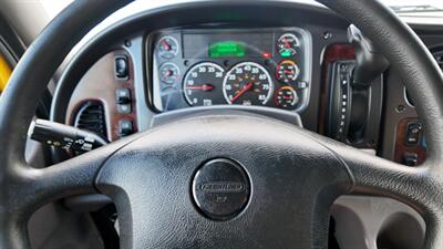 2020 Freightliner M2 106 26 ft BOX TRUCK - Photo 9 - San Jacinto, CA 92583