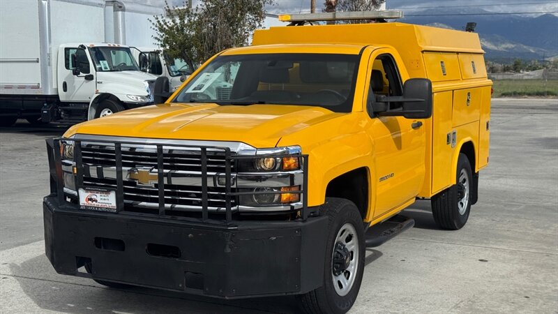 2018 Chevrolet Silverado 3500HD CC Work Truck  MECHANICS SERVICE TRUCK - Photo 1 - San Jacinto, CA 92583