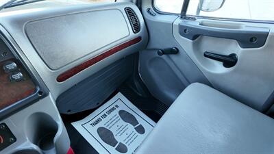 2018 Freightliner M2 106  26 ft REEFER BOX TRUCK - Photo 2 - San Jacinto, CA 92583