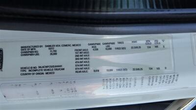 2018 Freightliner M2 106  26 ft REEFER BOX TRUCK - Photo 11 - San Jacinto, CA 92583