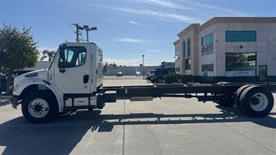 2017 Freightliner M2 106  CAB & CHASSIS - Photo 2 - San Jacinto, CA 92583