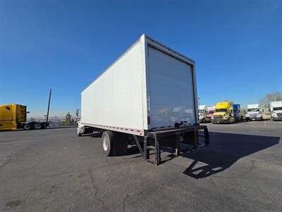 2019 Freightliner M2 106  26 ft BOX TRUCK - Photo 3 - San Jacinto, CA 92583