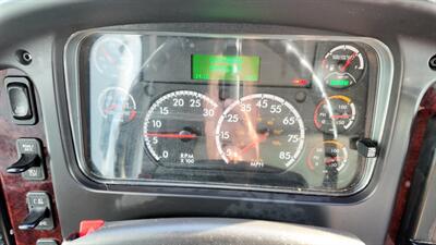 2018 Freightliner M2 106 26 ft REEFER BOX TRUCK - Photo 4 - San Jacinto, CA 92583