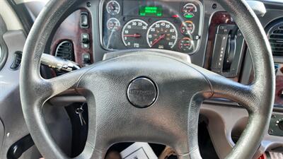 2018 Freightliner M2 106 26 ft REEFER BOX TRUCK - Photo 5 - San Jacinto, CA 92583