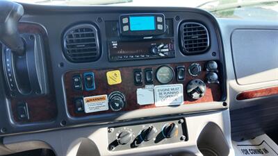 2021 Freightliner M2 106 26 ft BOX TRUCK - Photo 6 - San Jacinto, CA 92583