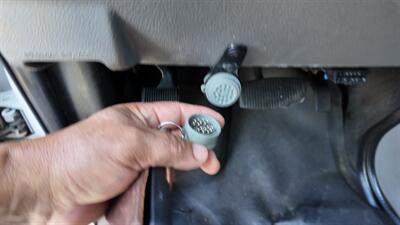 2013 Ford E-150  AIR CONDITIONING SERVICE VAN - Photo 13 - San Jacinto, CA 92583