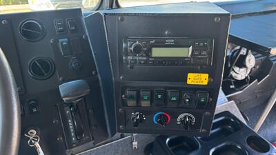 2017 Freightliner MT45 22FT Walk-in Van  STEP VAN - Photo 20 - San Jacinto, CA 92583